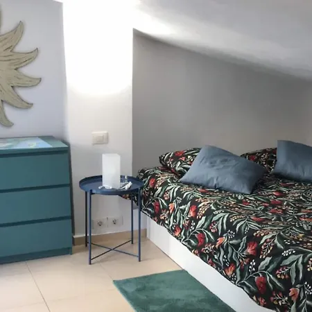 Lovely Duplex - Two Bedroom Community Pool - Near Beach Apartment