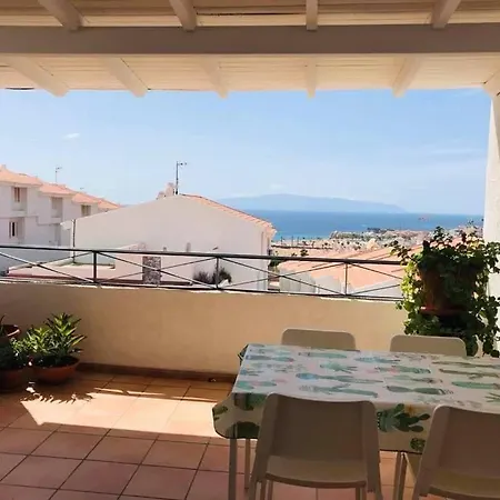 Lovely Duplex - Two Bedroom Community Pool - Near Beach Lägenhet