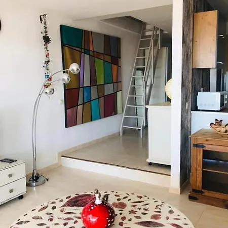 Apartment Lovely Duplex - Two Bedroom Community Pool - Near Beach